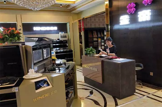 1530258525895706.png QQ截圖20180629154259.png