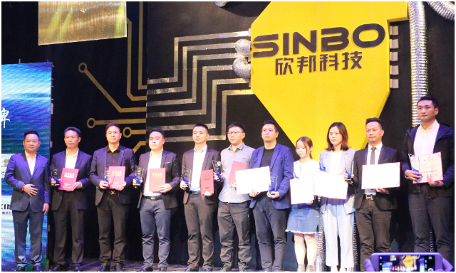 實(shí)至名歸,金帝集成灶榮獲“消費(fèi)者喜愛(ài)的十大品牌”殊榮 實(shí)至名歸,金帝集成灶榮獲“消費(fèi)者喜愛(ài)的十大品牌”殊榮