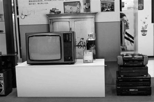 縱觀廚電行業變遷史 看今朝集成灶如何引領行業智能化轉型.jpg