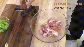 1560042522110673.gif 1560042522110673.gif