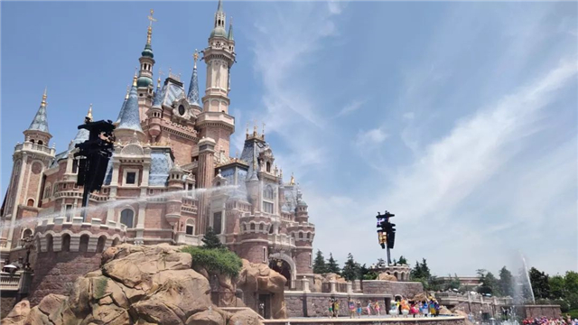 暑假全家總動員,金帝集成灶幸運客戶暢游上海迪士尼 !  暑假全家總動員,金帝集成灶幸運客戶暢游上海迪士尼 !