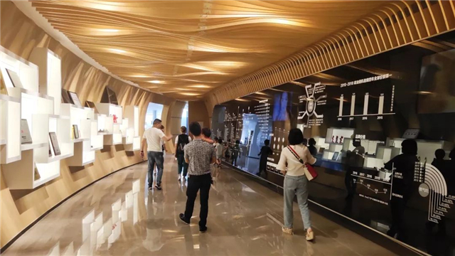 暑假全家總動員,金帝集成灶幸運客戶暢游上海迪士尼 !  暑假全家總動員,金帝集成灶幸運客戶暢游上海迪士尼 !