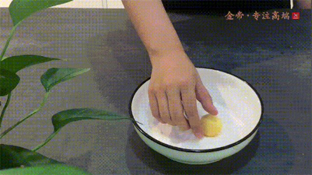 【金帝御食記】黃金椰絲球 【金帝御食記】黃金椰絲球